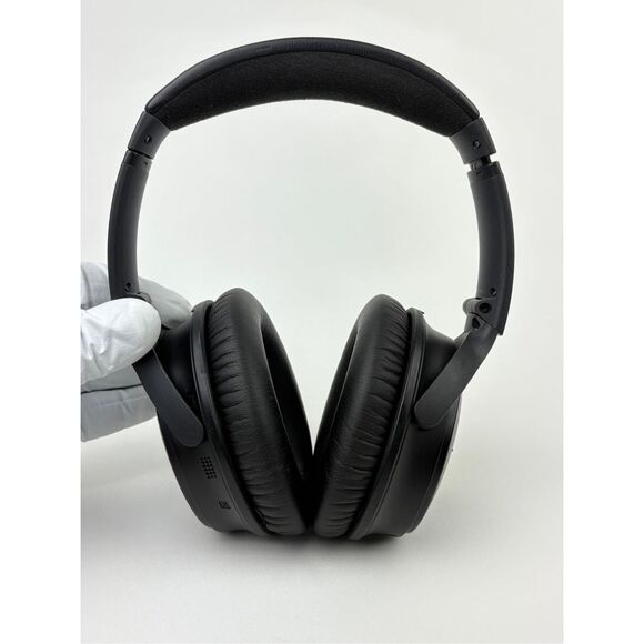 Bose Wireless Over-Ear Headphones - Black - Picture 8 of 12